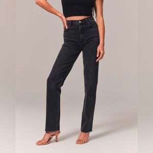Abercrombie Ultra High Rise 90s Straight Jean